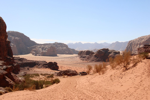 Wadi Rum: Bedouin Desert Tour with Sandboarding
