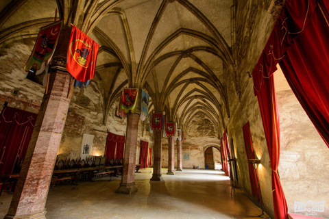 Brasov: Corvin Castle Private Tour with Entry Ticket