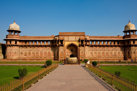 Depuis Delhi : Excursion Privée de 3 Jours au Triangle d'OrVisite privative avec hôtel 5 étoiles, voiture, chauffeur et guide touristique