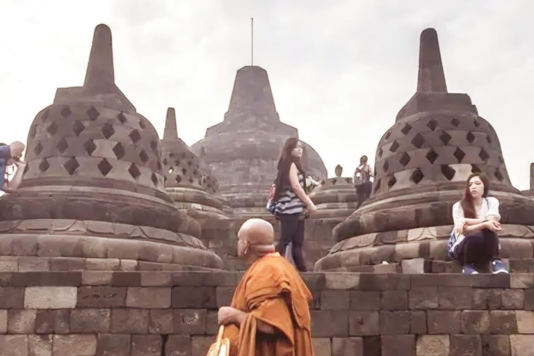 VIP Borobudur Sunrise Inside and Prambanan Sunset in one day Shared Prambanan sunset guided tour