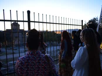 Tour a piedi di Atene di notte per piccoli gruppi con cena