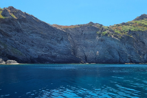 Boat trip around Porquerolles and Giens Day trip by boat around Porquerolles and Giens