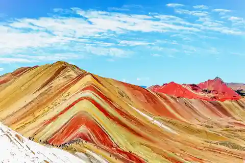 From Cusco: Full-Day Tour to Rainbow Mountain with Meals