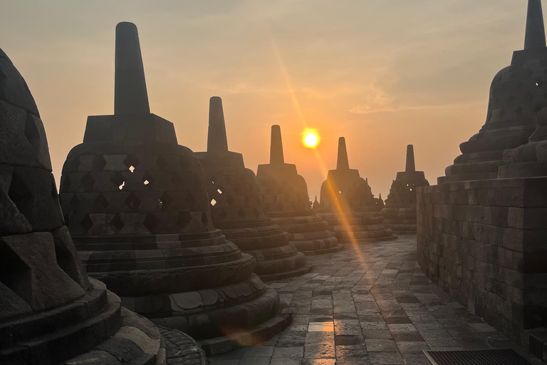 Yogyakarta: Borobudur Sunset and Mount Merapi Lava Tour
