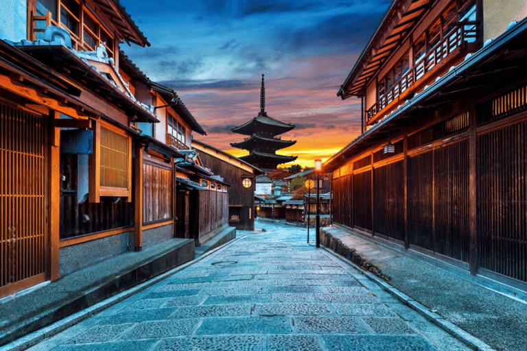 Tour privato di gruppo di Kyoto con il massimo delle attrazioni