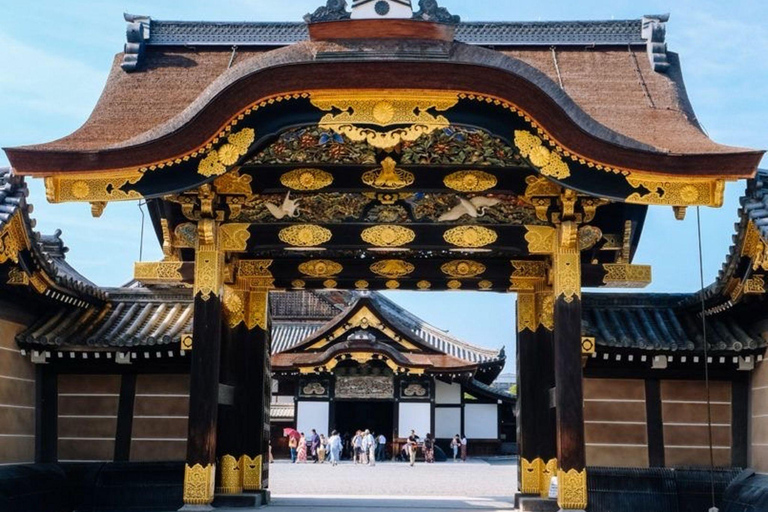 Takayama/Kanazawa: Shirakawa-go and Takayama Private Tour