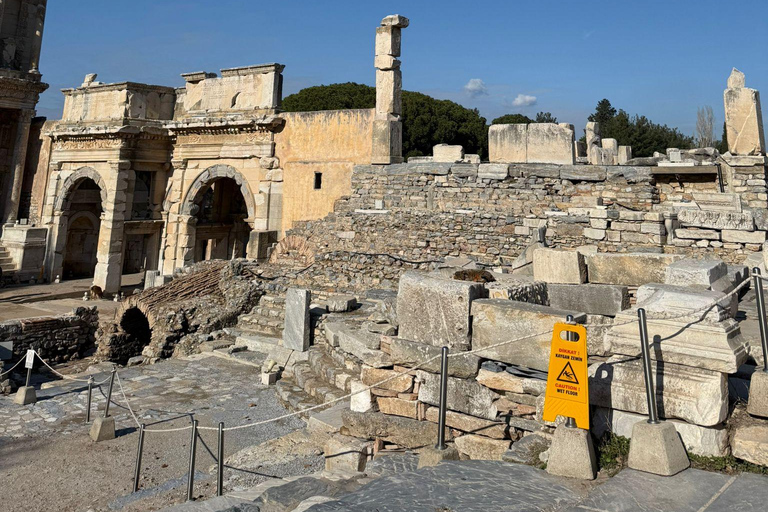 Icmeler: Ephesus and House of Virgin Mary Day Trip Tour without Entrance Fees