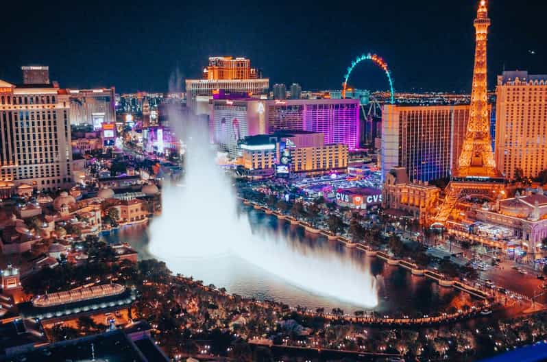 Las Vegas: Helicopter Tour of the Strip with Window Seats