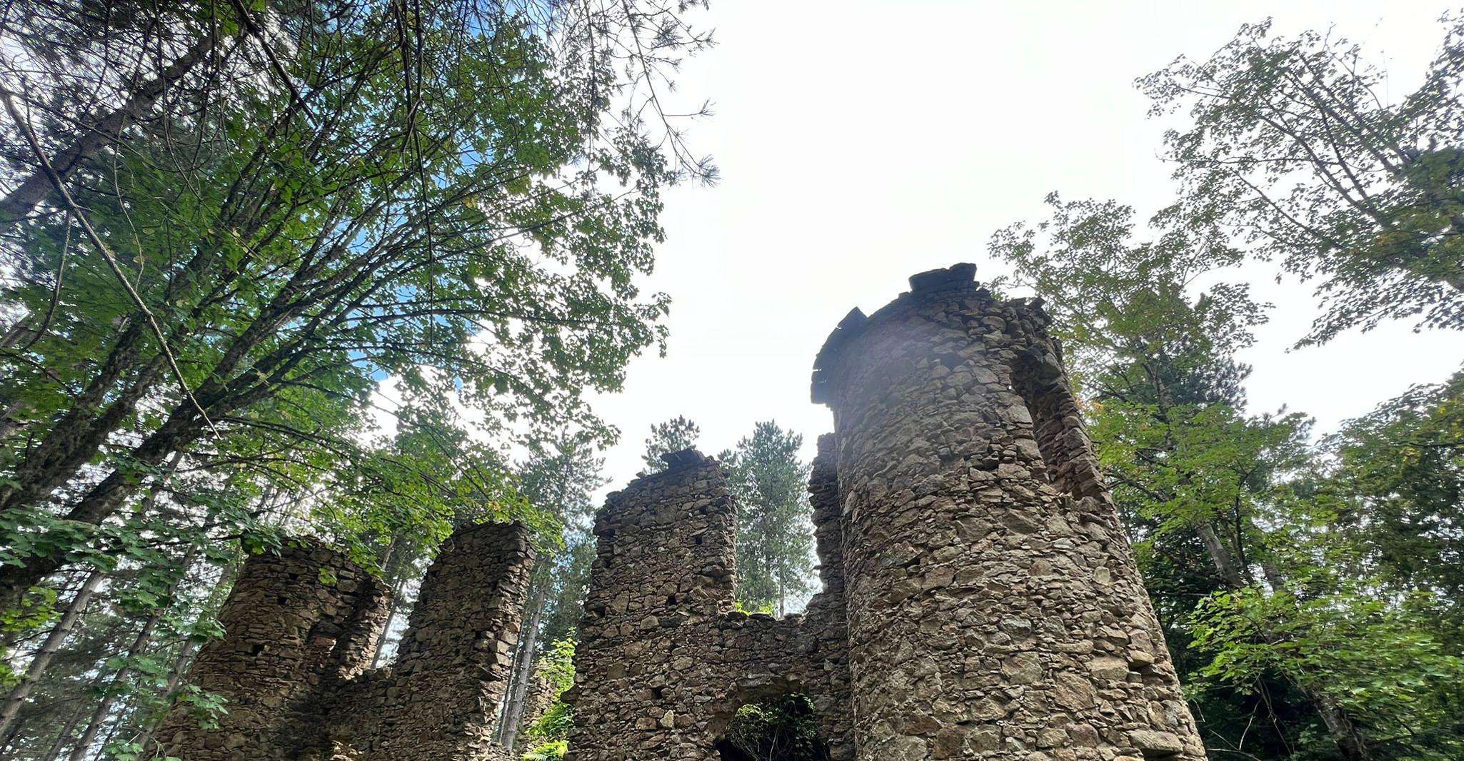 Escursione alla Lacina e al Castello della Baronessa Scoppa