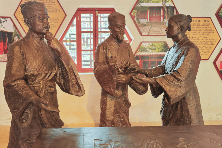 Haikou: Wugong Ancestral Temple Entry Ticket