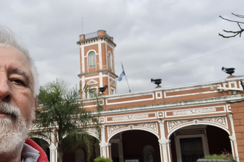 Buenos Aires: ¡San Telmo, Historia, Bares y Tango!Descubre San Telmo: ¡Historia, bares y tango!