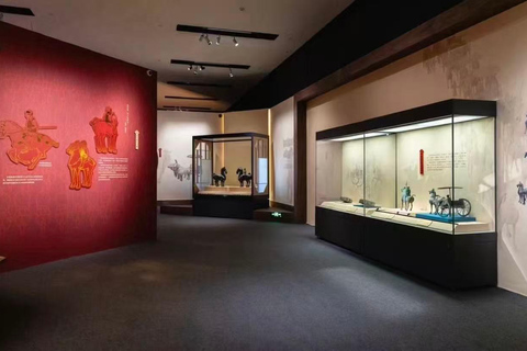 Beijing：National Museum of China Nat’l Museum + Red Theatre Acrobatics