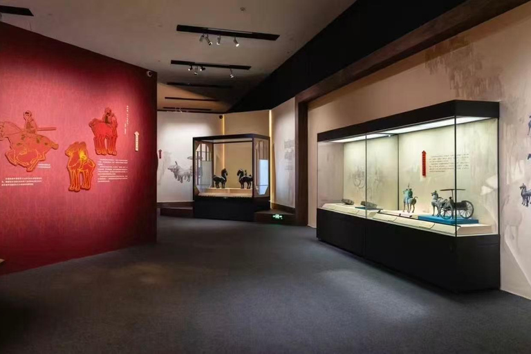 Beijing：National Museum of China Nat’l Museum + Red Theatre Acrobatics