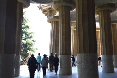 Barcelona Private Tour: Sagrada Familia,Park Güell & Pedrera