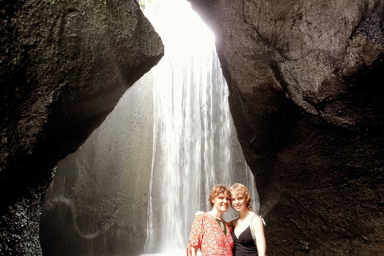 Entdecke die versteckten Juwelen der Wasserfälle in UbudPrivate Gruppe mit englischsprachigem Guide Tour