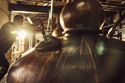 因弗尼斯附近：品尝 Tomatin 威士忌酿酒厂之旅在因弗尼斯附近品尝 Tomatin 威士忌酿酒厂之旅