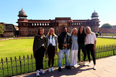 From Delhi: Private Agra & Taj Mahal Tour Only Tour Guide Service in Agra