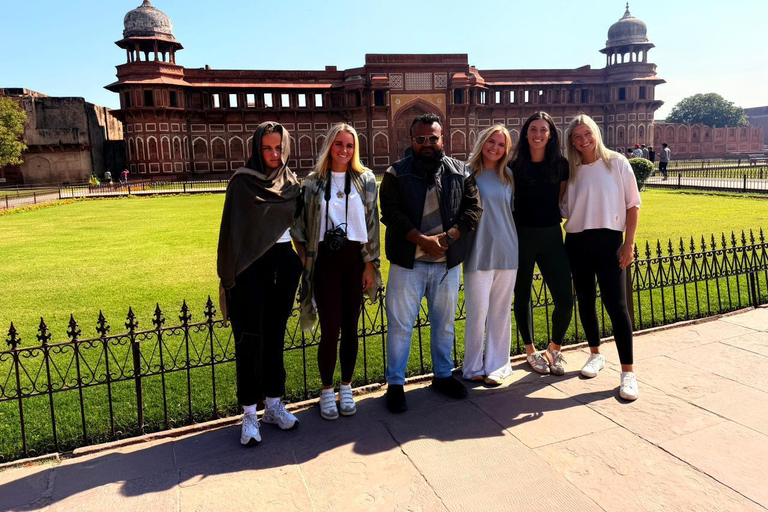 From Delhi: Private Agra & Taj Mahal Tour Only Tour Guide Service in Agra