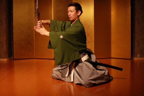 Kioto: Samurai Kenbu Show, tradycyjny taniec z mieczamiBilet normalny – pokaz Samurai Kenbu i minidoświadczenia