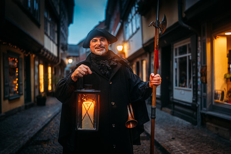 Erfurt: Evening stroll in costume