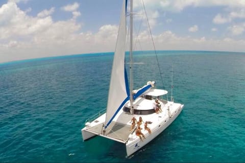 Full Day sailing on Isla Mujeres