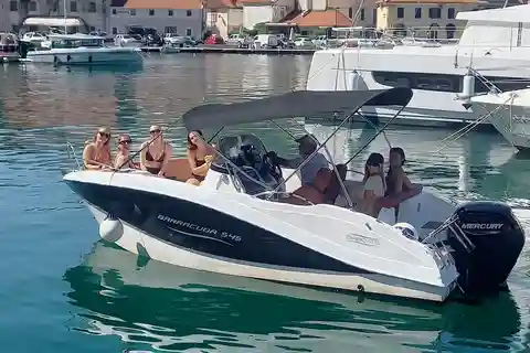 Котор:Голубая пещера, экскурсия на лодке «Леди скал» и «Мамула».