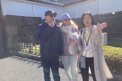 Tokyo: East Garden of the Imperial Palace Walking Tour