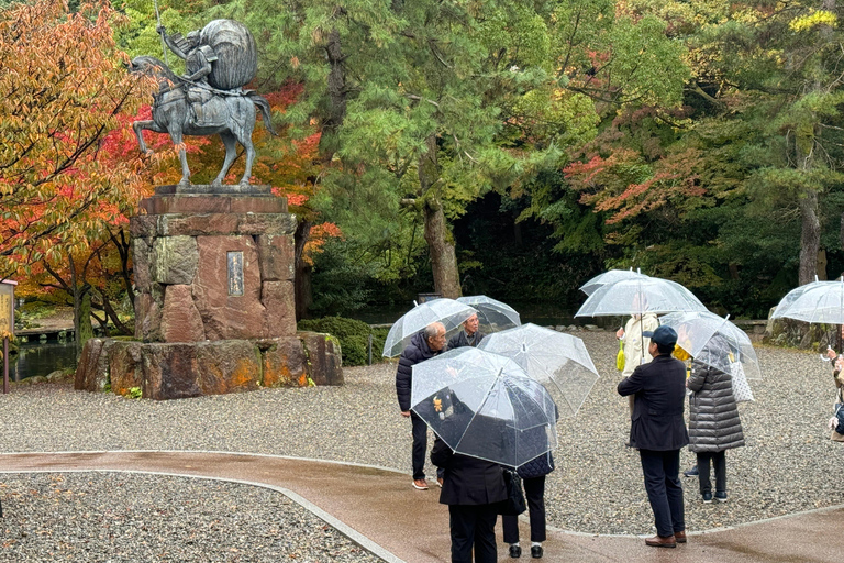 Kanazawa: Tour privado de medio día - Jardín, Castillo, Geisha