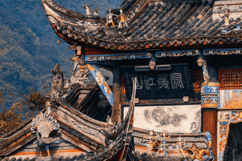 Chengdu Group Tour: Dujiangyan Water System & Mt Qingcheng