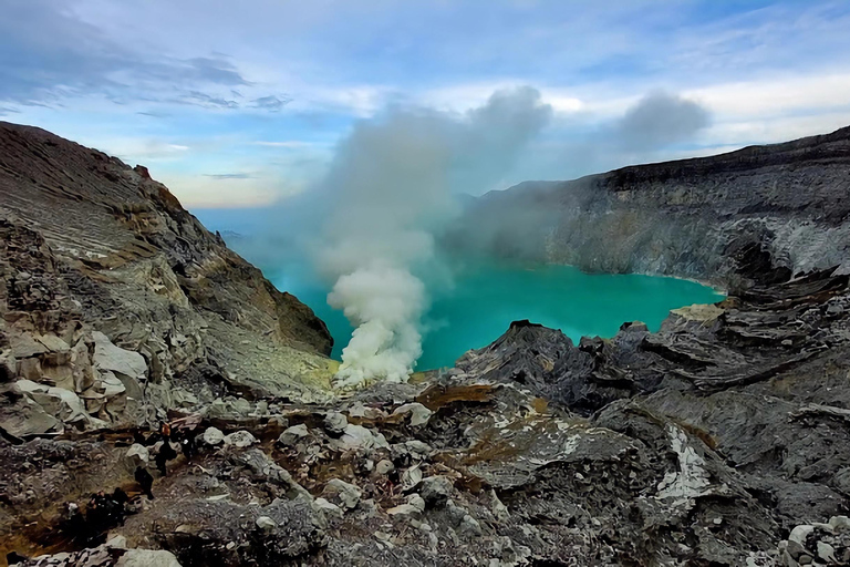 Banyuwangi : Mt Ijen with Local guide and Transfer Service