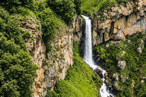 From Tbilisi: Kazbegi Full-Day Tour with Gergeti Church