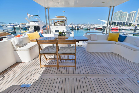 Romantic Dinner on Private Yacht Romantic Dinner on Private Yacht - 2 hours