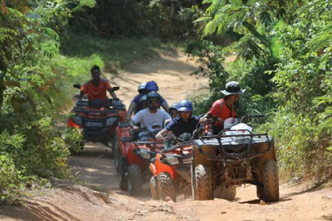Phuket quad met bezoek aan Phuket Big Budha