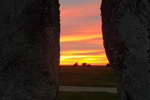 Tour guidato con autista privato Stonehenge Castello di Windsor e Bath.