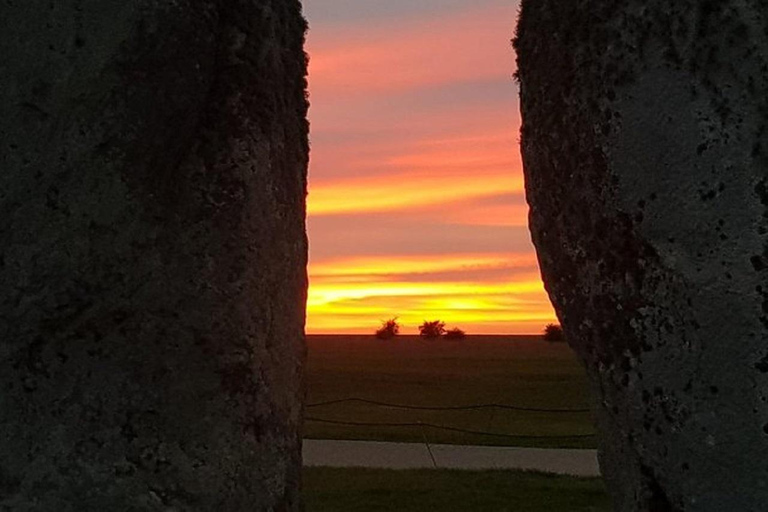 Private Tour mit Fahrer und Führung durch Stonehenge, Windsor Castle und Bath.