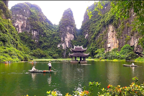 From Hanoi: 3-Day Ninh Binh & Pu Luong Nature Adventure Option 2: Deluxe Hotel & Deluxe Resort with Mountain View