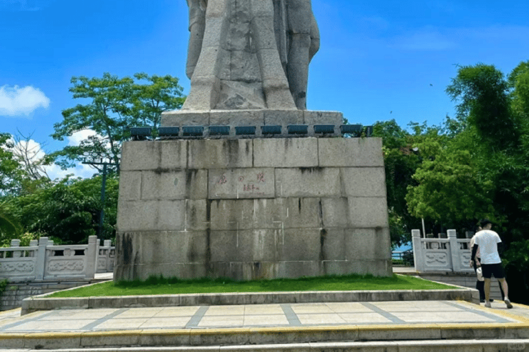三亚：南山寺与鹿回头一日游（含午餐）