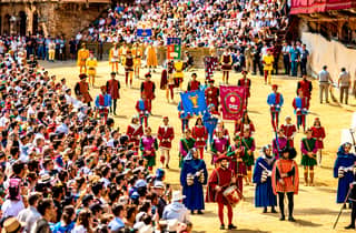 Ab Florenz: Palio-Erlebnis in Siena & Führung