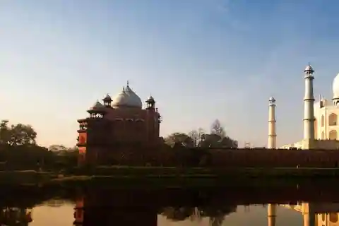 From New Delhi : Golden Triangle with Ranthambore 4N/5D