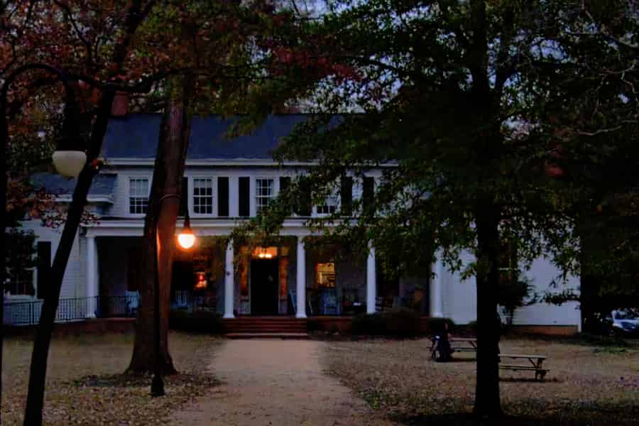 Chapel Hill Ghost Walk. Foto: GetYourGuide