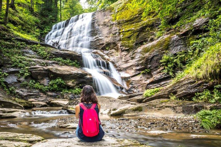 Watervallen Tour vanuit Sarajevo: Wandeling en Bosnische Lunch