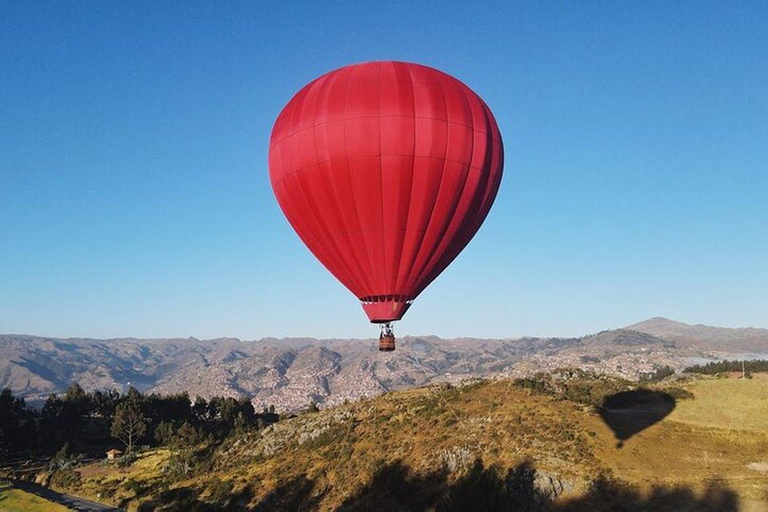 Balloon Flight Over Peru's Spectacular Landscapes