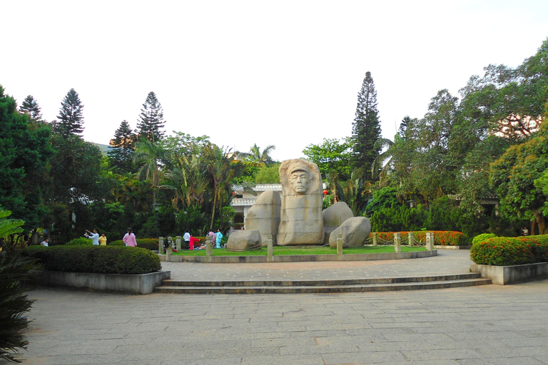 Haikou: People’s Park Tai Chi & Kung Fu Class