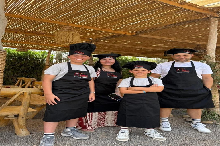 Desde Agadir: clase de cocina marroquí y visita al mercado localDesde Agadir: clase de cocina marroquí y visita a un mercado local