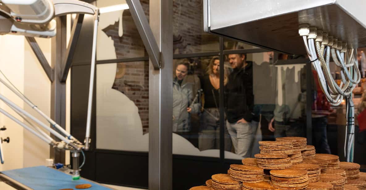 Afbeelding 5 van Gouda: toegangsbewijs siroopwafelfabriek inclusief siroopwafel