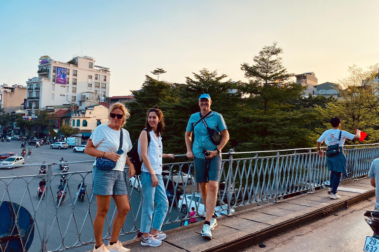 La Experiencia Oculta del Casco Antiguo de Hanoi