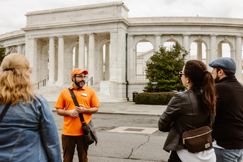 Arlingtonkyrkogården &amp; vaktavlösning Promenad i mindre gruppArlington Cemetery: Historia, hjältar och vaktavlösning