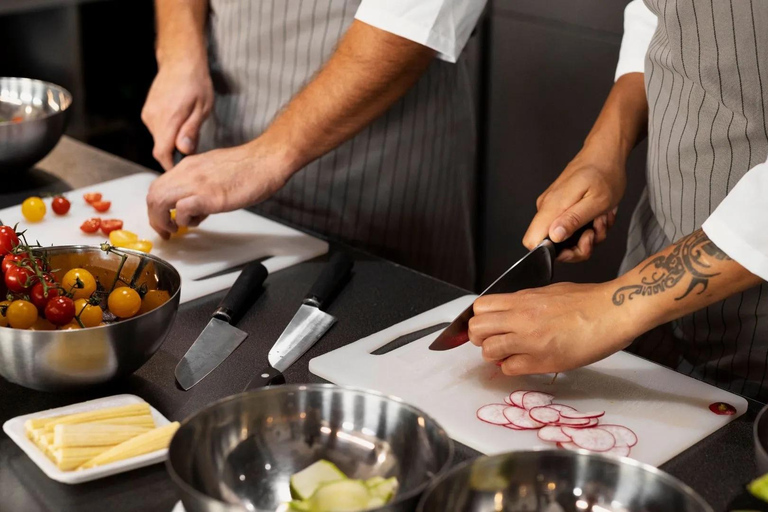studio32 Berlin: Christmas and Holiday Cooking Class