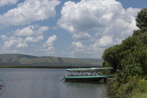 EPISCHES UGANDA-SAFARI-ABENTEUER — 3px FAMILIE / 2 Erwachsene – 1 Kind