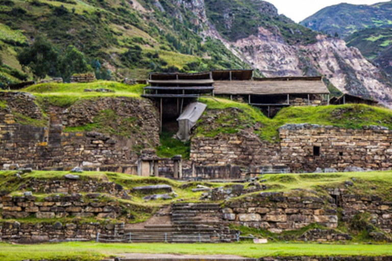 Visite du complexe archéologique de Chavin